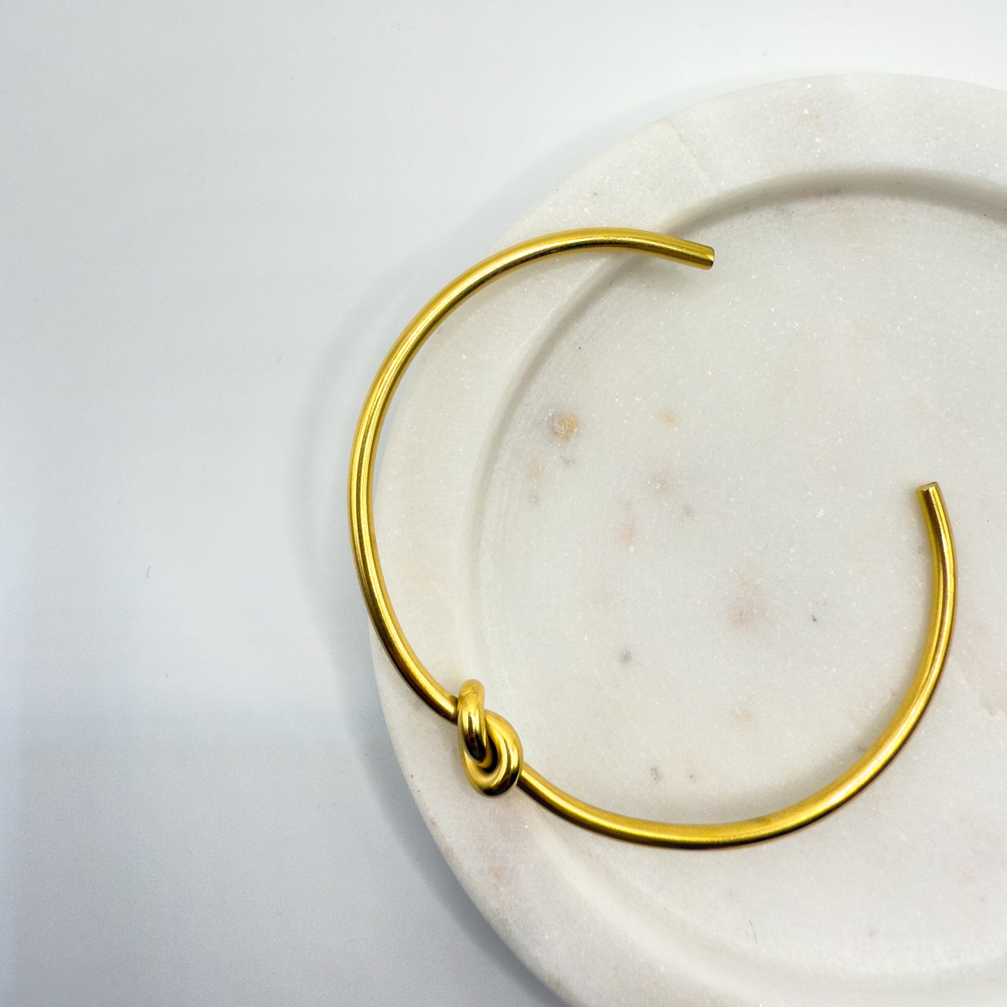 Gold Plated High Quality Affordable Bracelet, Top Side
