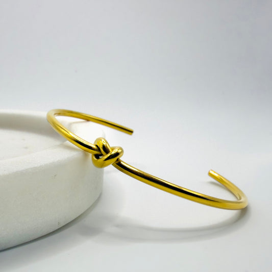 Gold Plated High Quality Affordable Bracelet, Front Side