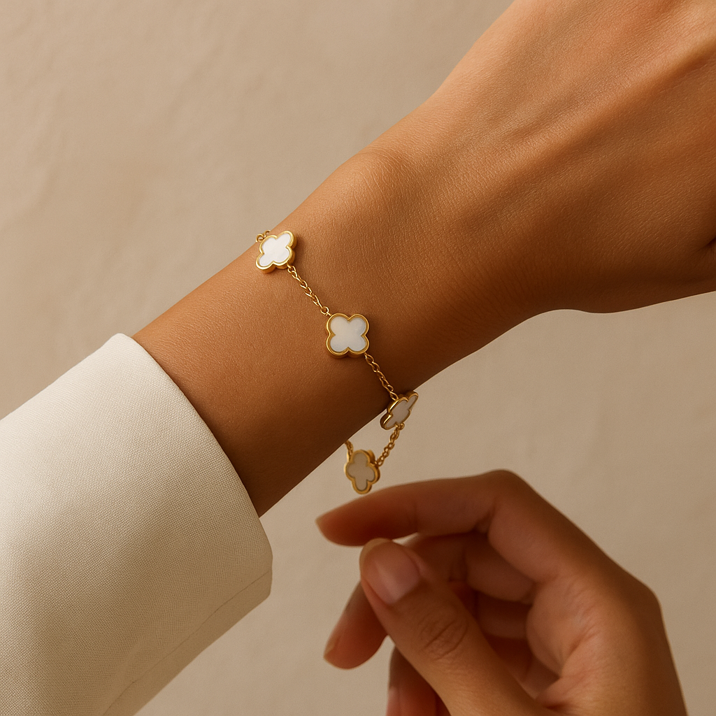 Fleuria Clover Bracelet