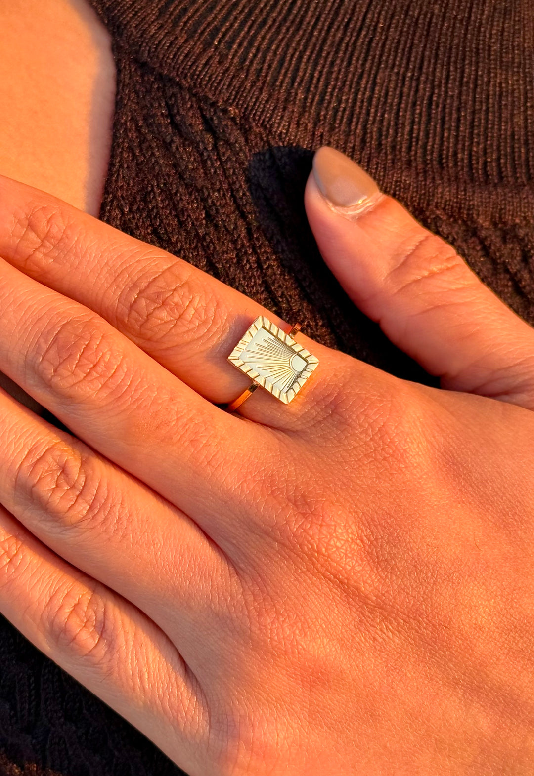 Helia Ring
